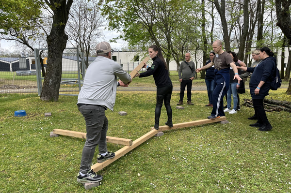 Mennyire igényelnek fizikai erőnlétet vagy ügyességet az outdoor csapatépítő programok?
